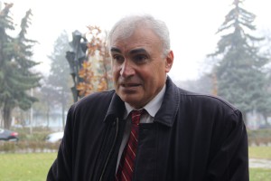 Polaganje venaca na spomenik "Balada vešanih"