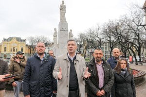 Obraćanje medijima predstavnika Srpskog pokreta "Dveri"