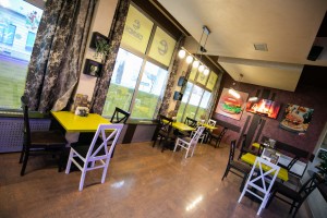 Restoran brze hrane "Crunch" - mesto gde novi ukusi ožive