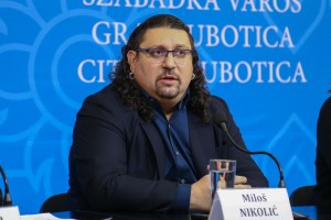 Najava premijere Drame na mađarskom jeziku "Otelo"