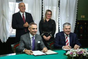 Potpisivanje ugovora povodom izgradnje hotela "Holliday In" u Subotici