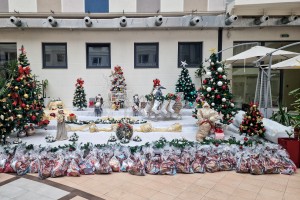 Donacija novogodišnjih paketića "Batschka" fondacije deci iz socijalno ugroženih porodica