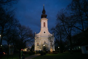 Paljenje badnjaka na Trgu