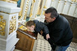 Paljenje badnjaka na Trgu