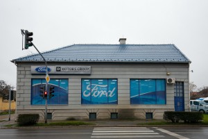 D-motors - zvanični prodavac i servis Ford putničkog i teretnog  programa