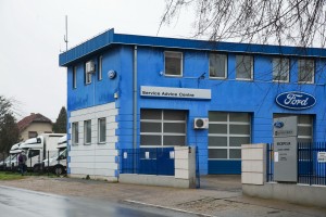 D-motors - zvanični prodavac i servis Ford putničkog i teretnog  programa