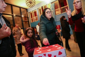 Predstava: "Ovako mi rastemo" (humanitarnog karaktera)