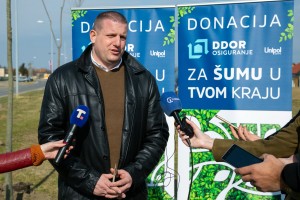 Sadnja drveća u Ulici Partizanskih baza