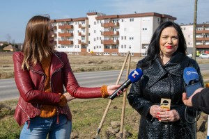 Sadnja drveća u Ulici Partizanskih baza