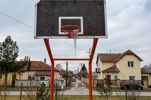 Sportski tereni u Malom Radanovcu