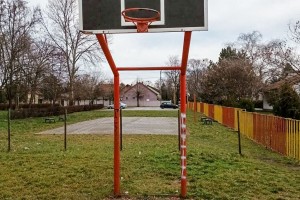 Sportski tereni u Malom Radanovcu