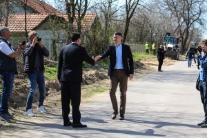 Obilazak radova na izgradnji vodovodne mreže u ulici Pokreta nesvrstanih