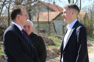 Obilazak radova na izgradnji vodovodne mreže u ulici Pokreta nesvrstanih