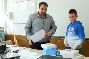 Razgovor sa učenicima koji su učestvovali na republičkom takmičenju u programiranju dronova