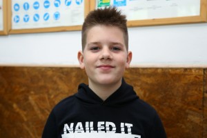 Razgovor sa učenicima koji su postigli uspeh na takmičenju iz programiranja i upravljanja dronovima