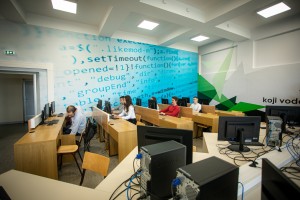 Otvaranje obnovljene računarske laboratorije na VTŠ