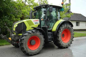 Protestna vožnja poljoprivrednika od Hipodroma do Gradske kuće