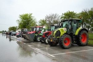 Protestna vožnja poljoprivrednika od Hipodroma do Gradske kuće