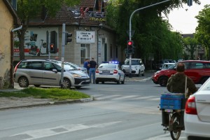 Na uviđaju pucnjave na pešačkom prelazu raskrsnice ulica Maksima Gorkog i Matije Gupca