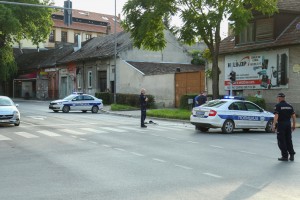 Na uviđaju pucnjave na pešačkom prelazu raskrsnice ulica Maksima Gorkog i Matije Gupca