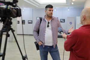 Otvaranje izložbe "Iza kulisa Festivala evropskog filma Palić: Vizuelna priča kroz objektiv" autora Damira Vujkovića