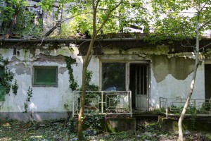 Početak radova na uklanjanju nelegalnih i oronulih objekata u Vikend naselju na Paliću