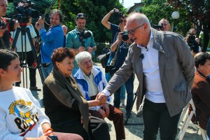 Goran Vesić i Stevan Bakić sa Bajmočanima