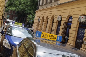 Auto - škola "Start", Štrosmajerova 9