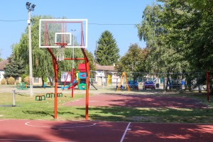 Teretana na otvorenom u Kertvarošu