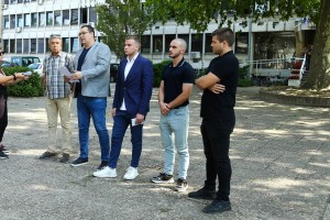 Obraćanje predstavnika opozicionih stranaka povodom bezbednosne situacije u gradu