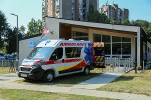 Uručenje sanitetskog vozila Službi hitne medicinske pomoći