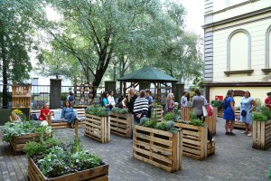 Otvaranje terapeutske bašte u OISŠ "Dositej Obradović"