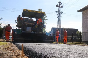 Obilazak radova na izgradnji kolovoza u Ulici Ernea Kiša