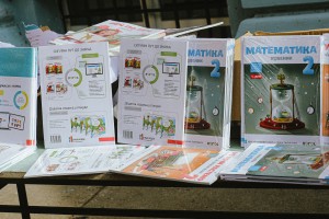 Dodela udžbenika deci iz Romske zajednice