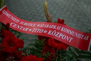 Polaganje venaca kod postamenta Jovanu Mikiću Spartaku