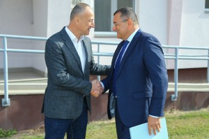 Uručenje ugovora za radove na Studentskom domu "Ivo Lola Ribar"