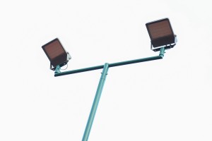 Puštanje u rad reflektora na teniskim terenima