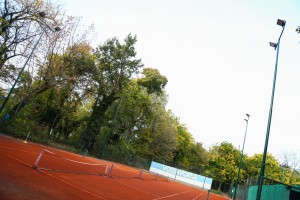 Puštanje u rad reflektora na teniskim terenima