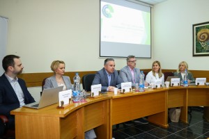 Seminar "Ključni izazovi za privredu na putu zelene transformacije"