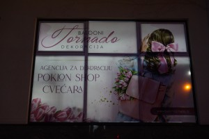 "Balooni Tornado" - sve vrste dekoracija, poklona, cvetnih aranžmana, balona i mnogo čega drugog na jednom mestu