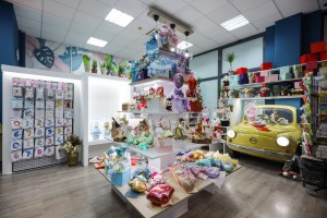 "Balooni Tornado" - sve vrste dekoracija, poklona, cvetnih aranžmana, balona i mnogo čega drugog na jednom mestu