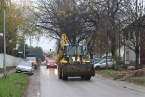 Stanovnici slepog kraka Lošinjske dobili grebani asfalt