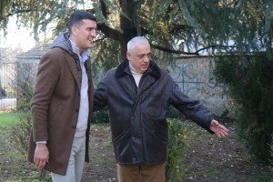 Državni sekretar Kešelj i gradonačenik Bakić uručuju donacije za podmladak FK "Bikovo"