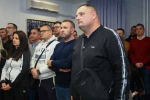 Izborna noć u sedištu SNS-a