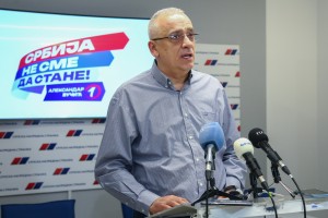 Izborna noć u sedištu SNS-a