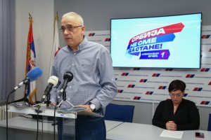 Izborna noć u sedištu SNS-a