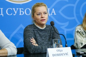 Najava premijere predstave "Prah"