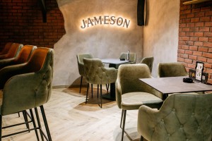 ReOpening - caffe "White lounge"