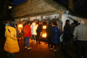 Badnji dan - obred, loženje badnjaka i kulturno-umetnički program