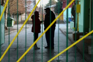 Protest ispred škole "Sečenji Ištvan" povodom incidenta sa učenikom